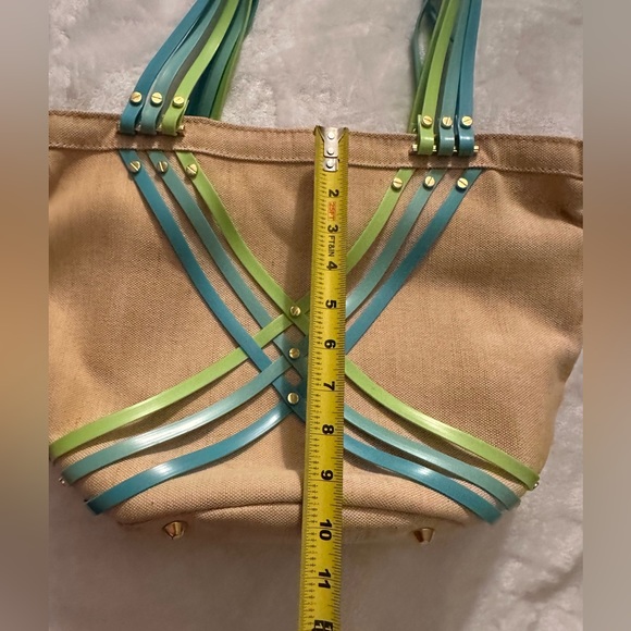 Crocs tote bag shoulder purse. Tan, blue & green. Excellent condition - Picture 10 of 13